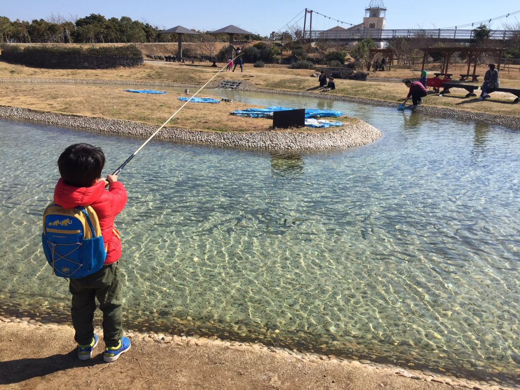 ソレイユの丘でニジマス釣り